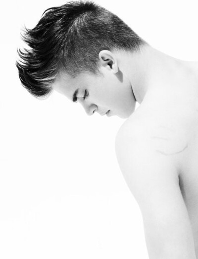 西班牙男模River Viiperi by Munia Sbouri for 160g