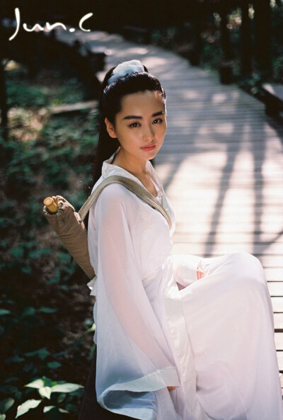 孤本难两/就了功名不如/烧来添香/戏从纸上谈兵/草台点将/再泼浓墨/