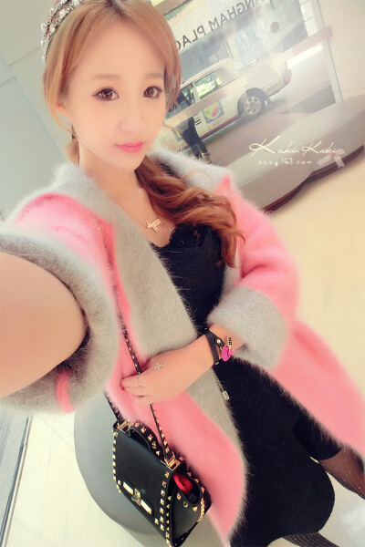 貂绒开衫~http://item.taobao.com/item.htm?spm=a1z10.3.w4002-5225647579.86.und6EK&amp;id=35675029475 连衣裙~http://item.taobao.com/item.htm?spm=a1z10.3.w4002-5123040244.49.Jb1wIt&amp;id=35463366270 发…