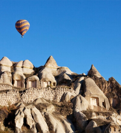 卡帕多西亚童话村（The Cappadocia Valley），土耳其。