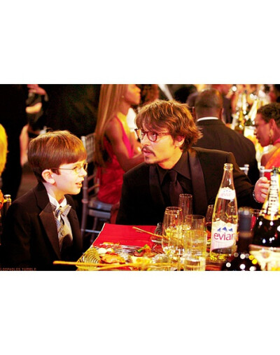 查理和巧克力工厂Charlie and the Chocolate Factory (2005)弗莱迪·海默Freddie Highmore X 约翰尼·德普 Johnny Depp