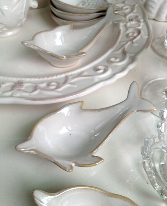 海豚造型 陶瓷碟子（￥7.50）