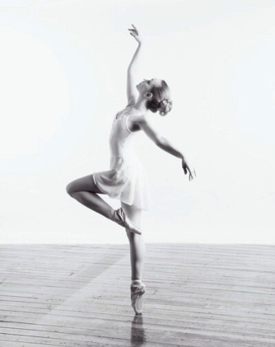 舞蹈 动作 人体结构 摄影 构图