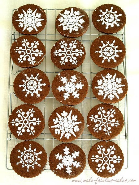 snowflake cupcake.