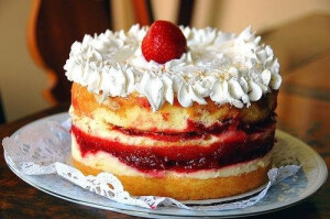草莓奶油蛋糕