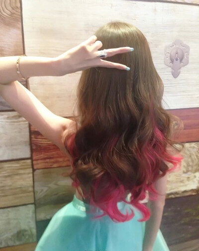 粉色卷发 长发