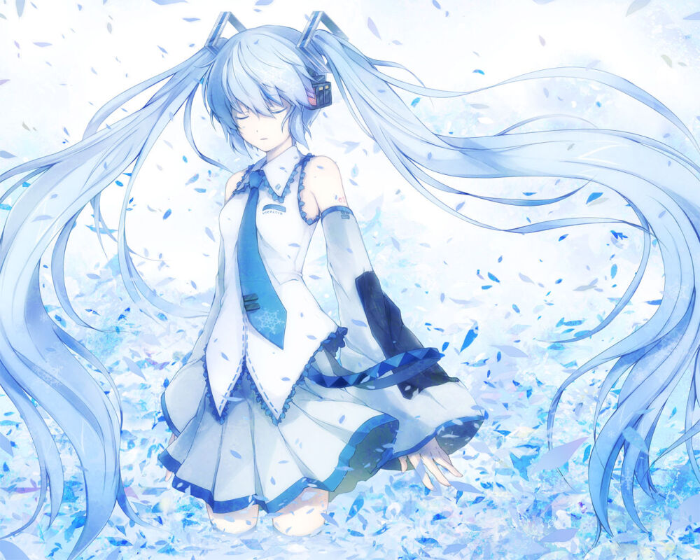 初音湛蓝