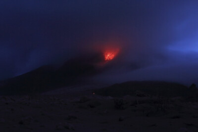 7/印尼锡纳朋火山喷发