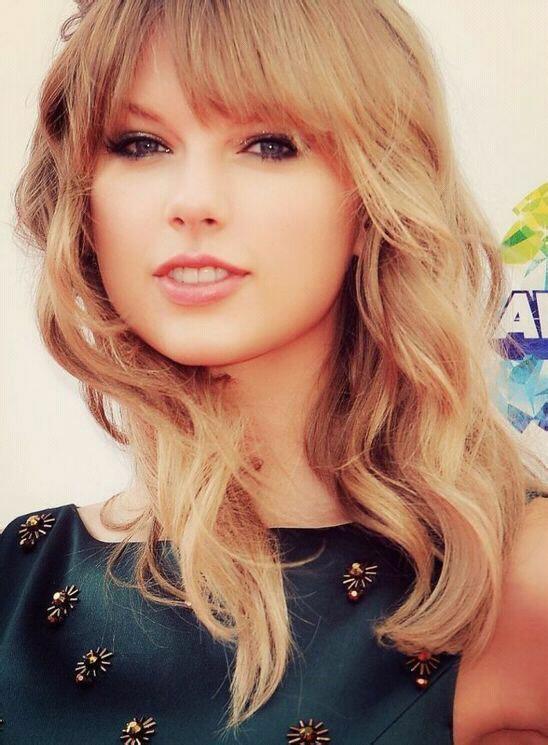 TAYLOR SWIFT