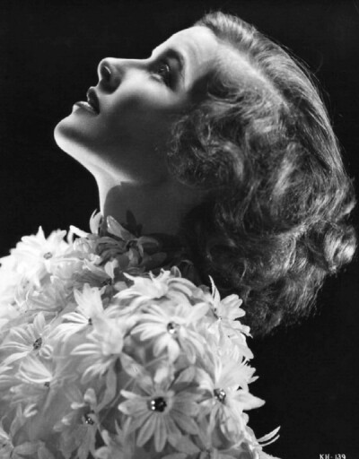 凯瑟琳·赫本 Katharine Hepburn： •1934年 第6届奥斯卡金像奖 最佳女主角 牵牛花