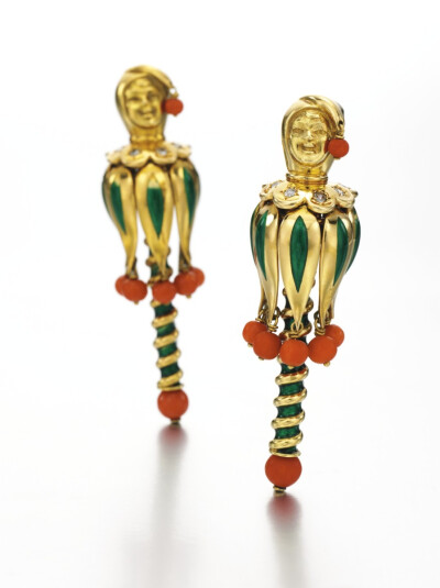 PAIR OF ENAMEL, CORAL AND DIAMOND CLIPS, VAN CLEEF &amp;amp; ARPELS, 1937