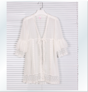 呛口小辣椒 喇叭袖中袖蕾丝雪纺开衫