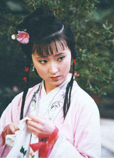 87版电视剧《红楼梦》，陈晓旭饰演林黛玉。