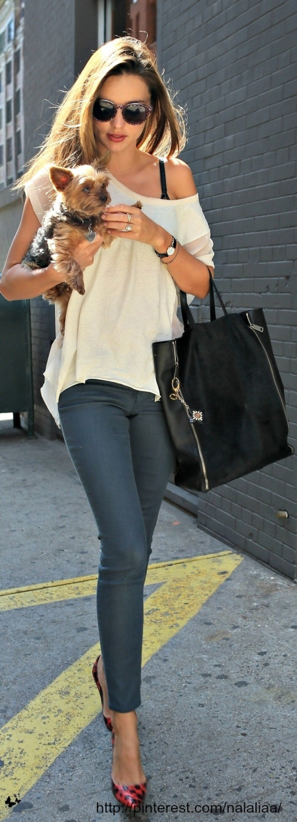 Miranda Kerr（米兰达·可儿） - Street style - Celine bag