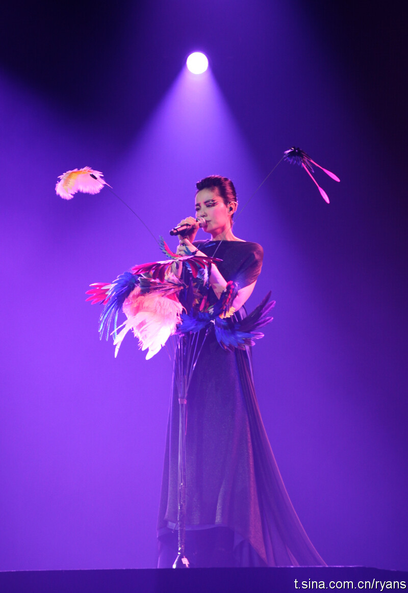 2010 — 2011 王 菲 演 唱 会 - 高清图片，堆糖，美图壁纸兴趣社区