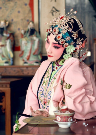 Beijing Opera。京剧。国剧。国粹。花旦。青衣。戏子。戏曲。妩媚。