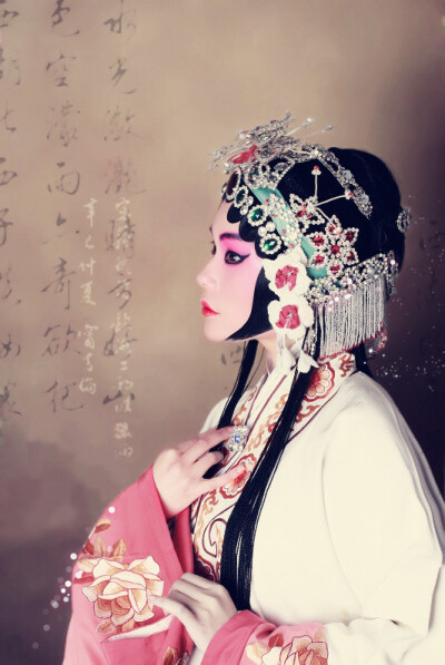 Beijing Opera。京剧。国剧。国粹。花旦。青衣。戏子。戏曲。妩媚。