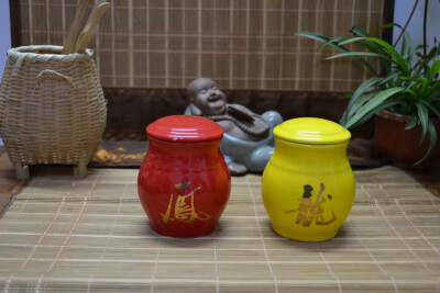 小瓷罐罐,更多來源淘寶小店 旺旺號:1o1shihttp://shop34268591.taobao.com/?spm=a1z10.1.0.0.D8Ot3F&amp;amp;v=1