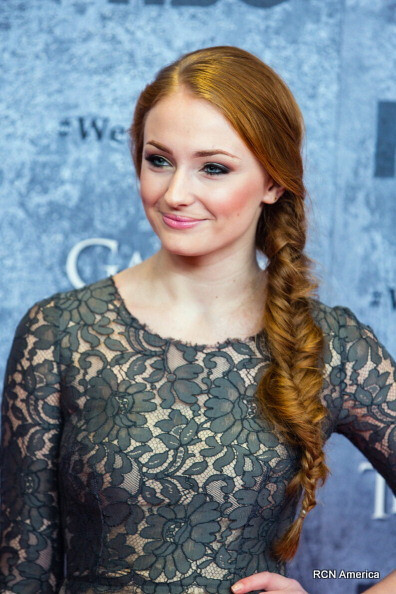 Sophie Turner（索菲▪特纳），《冰与火之歌：权力的游戏》中珊莎▪史塔克扮演者