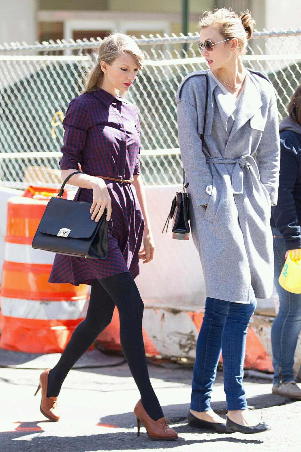 TAYLOR SWIFT and Karlie Kloss - 纽约 街拍 [14/04/03]