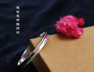 这款也是文艺低调范 淘宝小店----无穷花开银饰坊（http://shop109689230.taobao.com）。