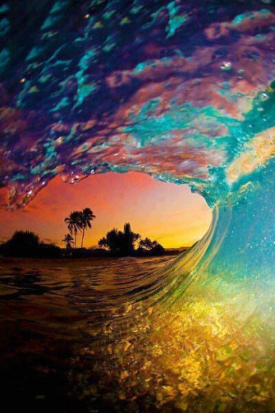 Amazing picutre of wave at sunset!