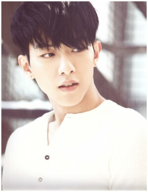 All about Lee Jungshin.