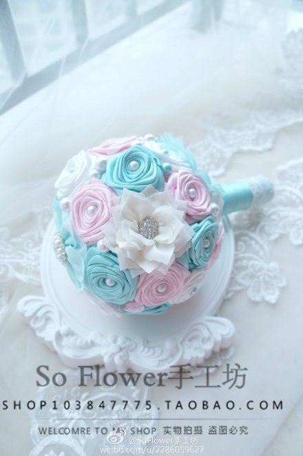 tiffany蓝迷你清新手捧花，更多梦幻手捧花请关注本店新浪微博：SoFlower手工坊