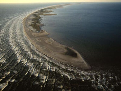 钱德尔勒尔群岛的海岸线