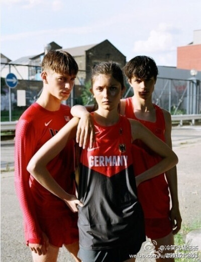 做坚强独立的女子