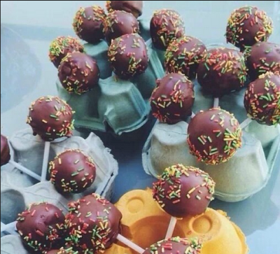 当棒棒糖遇上蛋糕【吃货无可替代】