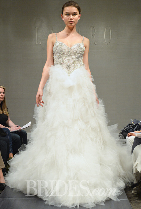 Lazaro Wedding Dresses Spring 2015。拉萨罗2015春夏婚纱系列。