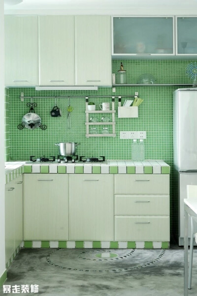 绿色的厨房，做饭也开心