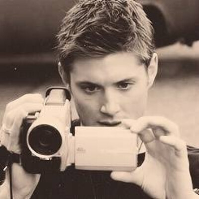 Jensen Ackles,Dean