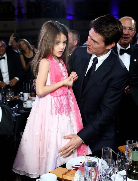 汤姆·克鲁斯 Tom Cruise 和他的女儿 苏瑞·克鲁斯 Suri Cruise