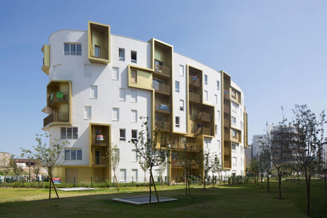 A seven-storey block of flats by Guérin &amp;amp; Pedroza Architects is the latest addition to a project transforming the site of a nineteenth century fort outside Paris into a new residential district (+ slideshow).