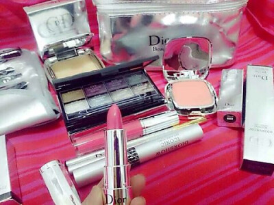 dior9件套..厂家出货低价