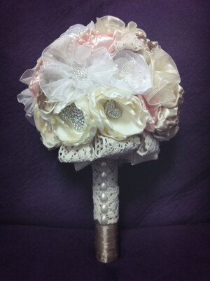 森女风。布艺。新娘手捧花。