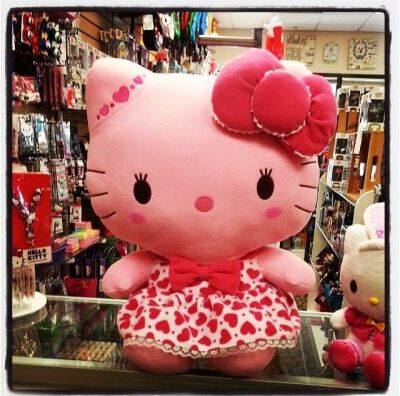 Kitty ， hello kitty ， 凯蒂猫~~