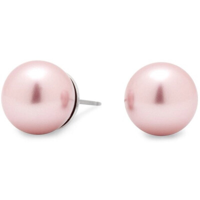 Soft pink pearl stud earring