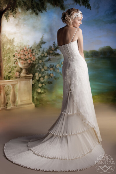 Wedding Dress Collection for Svetlana Lyalina 2011 婚纱 漂亮的下摆