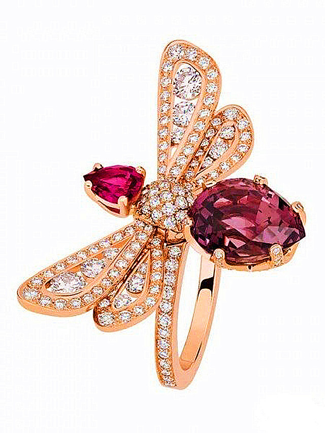 萌动一“夏” 自然界生灵珠宝戒指。