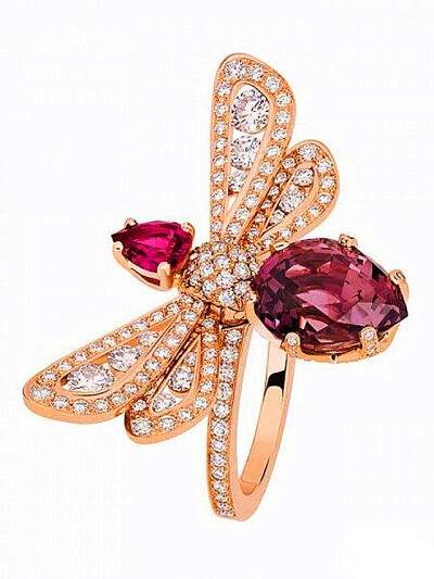 萌动一“夏” 自然界生灵珠宝戒指。