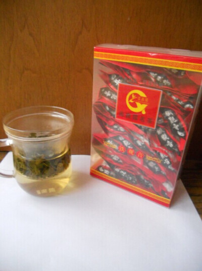 特级铁观音，新茶，清热解暑，利尿排毒，适合四季饮用，发货快，简易包装，单带独立密封包装，量很足，回甘好，茶汤青黄，可多次沏泡，非常超值