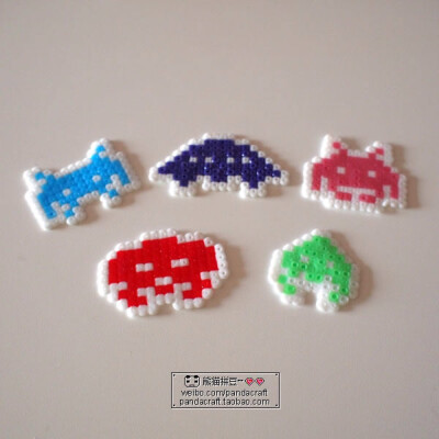 熊猫拼豆材料包开始上架 太空侵略者冰箱贴 http://pandacraft.taobao.com/ #拼拼豆豆##perler beads##拼豆#