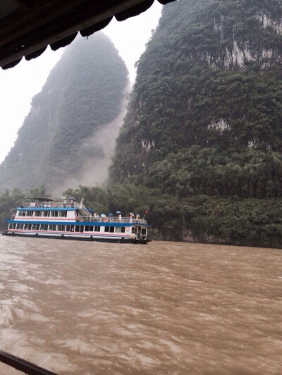 桂林山水甲天下