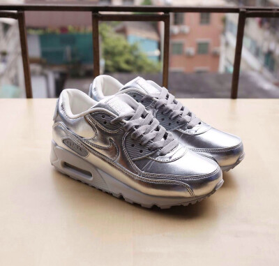 Nike Air Max 1 SP Wmns QS Silver (Utrecht) at KLEKT 鞋码正常36-45