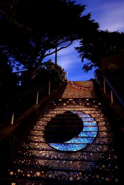 Moon mosaic Moraga Stairs, San Francisco