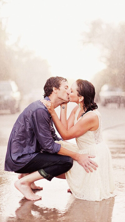 伤害可让一个人成长，时间让一个人坚强，终了的爱情让两个人一夜之间都学会看透。爱走时，不攻击，不诋毁，人生何处不相逢，时间才是最美的答案，多年后，你们会发现，其实分开以后真的还可以做朋友。没有什么东西是…