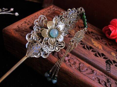 一支古簪绾青丝